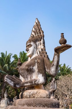 Buda Parkı 'ndaki taş heykel, Xieng Khuan olarak da bilinir, 1958' de Luang Pu Bunleua Sulilat tarafından inşa edildi, bir Budist keşiş..
