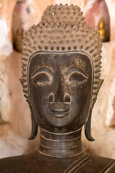 Wat Si Saket 'teki Buda heykeli, Laos, Vientiane' deki ünlü bir Budist tapınağı.