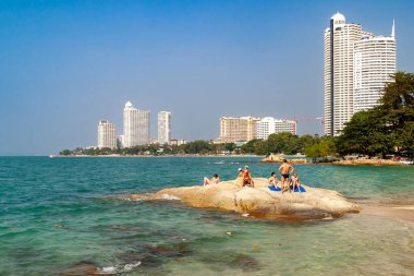 Pattaya, Tayland - 30 Kasım 2007: Pattaya, Tayland 'da Wong Amat Plajı' nın güzel manzarası