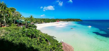 Gündüz, Camotes, Filipinler 'de Tropikal Su Manzaralarını Temizle