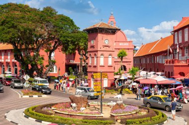 Malacca, Malezya - 22 Şubat 2014: Hollanda Meydanı 'ndaki eski binalar                 