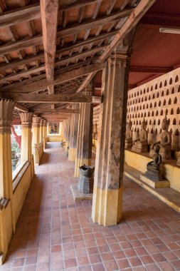 Wat Si Saket Manastırı, Vientiane, Laos 'ta bulunan bir Budist tapınağı.