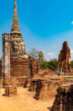 Ayutthaya, Tayland 'daki Wat Mahathat Budist Tapınağı' nın antik kalıntıları. Dünya mirası alanı.
