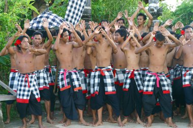Canang Sari Teklif Geleneği Sokak, Bali, Endonezya 