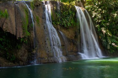 Gunhuban Şelalesi Filipinler 'in güney Leyte şehrinin kırsal kesiminde bir şelaledir.