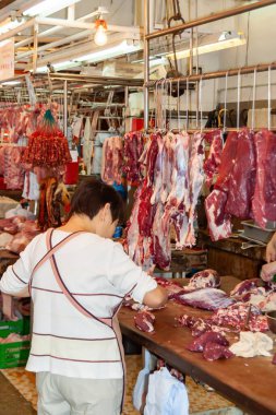 Hong Kong 'daki Gıda Pazarındaki Kalabalık