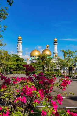 Brunei Darussalam, Bandar Seri Begawan - 17 Mart 2018: Jame 'Asr Hassanil Bolkiah Camii, Brunei' nin en önemli camilerinden biri.