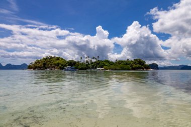 El Nido Palawan Filipinleri, Bangka Tekne Turizmi, Tropikal Ada Yaşam Sahnesi