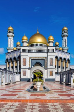 Brunei Darussalam, Bandar Seri Begawan - 17 Mart 2018: Jame 'Asr Hassanil Bolkiah Camii, Brunei' nin en önemli camilerinden biri.
