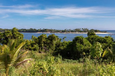 Kristal Sahil 'in Gündüz Manzarası, Kameralar, Filipinler