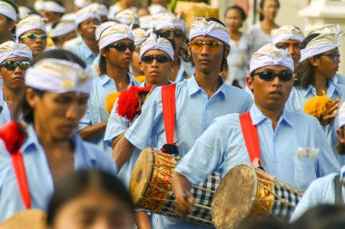Bali, Bali ve Endonezya 'da Kutsal Geçit Töreni 