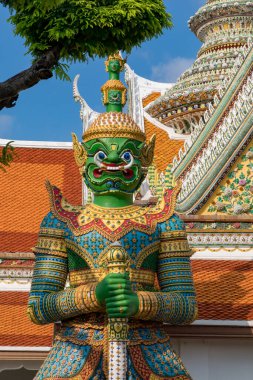 Bangkok 'taki Wat phra kaew' da yeşil dev heykel