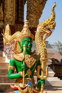 Asya, Tayland, Chiang Mai. Tipik Budist tapınağı.