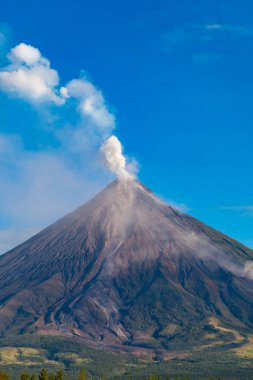 Asya, Filipinler, Albay, Legazpi, Mayon Dağı, bir patlama sırasında