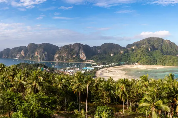 Tayland 'da Phi Phi' de güzel bir panoramik manzara 