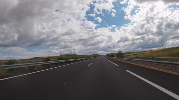 Empty Highway Road Fields City Sunny Day Two Way Asphalt — Stok video