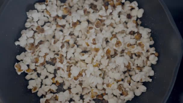 Slowmotion Crunchy Popcorn Snack Stainless Pan Cooking Flying Tasty Corns — Vídeo de Stock