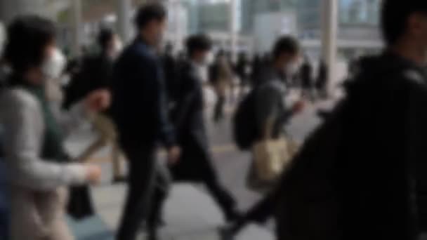 Vista Turva Desfocada Uma Horda Pessoas Saindo Estação Metrô Japão — Vídeo de Stock