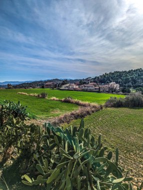 İspanya 'nın El Girones bölgesindeki Madremanya antik İspanyol köyü