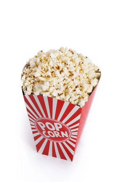 Popcorn Czerwono Białej Tekturowej Wiadrze Paski Izolowane Białym Tle — Zdjęcie stockowe