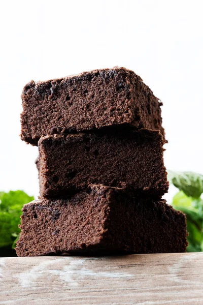 Schokolade Brownie Portionen Auf Holz Hintergrund — Stockfoto