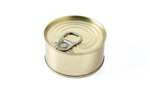 白い背景に隔離された金属缶のさまざまな缶詰食品 — ストック写真