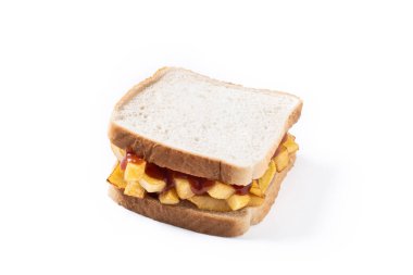 Beyaz arka planda geleneksel İngiliz cips butty (patates kızartması sandviçi) izole