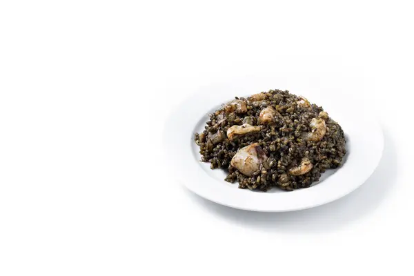Zwarte Rijst Met Zeevruchten Geïsoleerd Witte Achtergrond Kopieerruimte Stockfoto