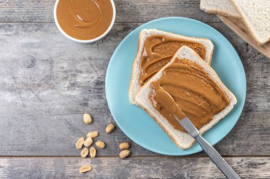 Fıstık ezmeli tost. Üst Manzara. Boşluğu kopyala