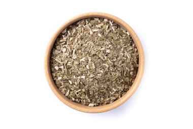 Yuvarlanmış yulaf, sağlıklı kahvaltı gevreği kasede yulaf ezmesi beyaz arka planda izole edilmiş.