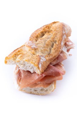 Beyaz arka plan üzerinde izole İspanyol serrano jambonlu sandviç