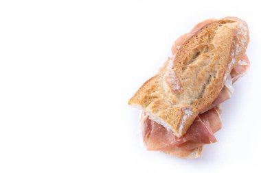 Beyaz arka planda izole edilmiş İspanyol jambonlu sandviçi. Boşluğu kopyala