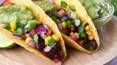 Fasulyeli Meksika Taco 'su.