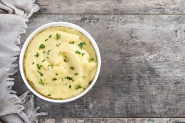 Tahta masada patates püresi.