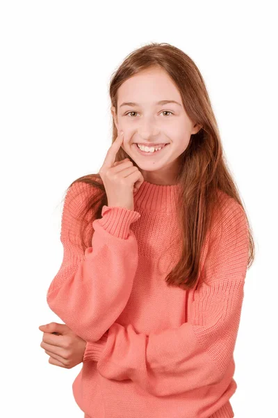 Ragazza Maglione Rosa Isolato Bianco Adolescente Sta Sorridendo — Foto Stock