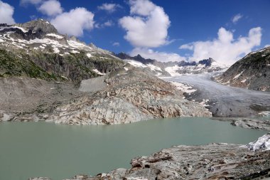 İsviçre Rhone Buzulu 
