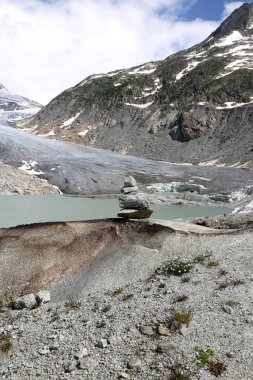 İsviçre Rhone Buzulu 
