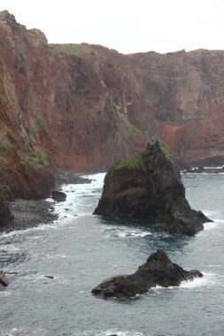 Madeira Adası 'nda farklı jeolojik oluşum 