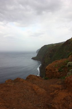 Madeira Adası 'nda farklı jeolojik oluşum 
