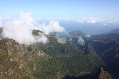 Madeira Adası 'nda farklı jeolojik oluşum 