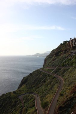 Madeira Adası 'nda farklı jeolojik oluşum 