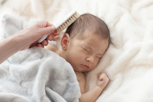 Lindo Bebé Recién Nacido Durante Los Procedimientos Cuidado — Foto de Stock