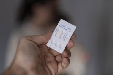 RSV için pozitif kombinasyon testi.