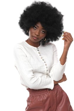 Boho stilinde profesyonel model.