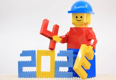 Hong Kong - 2 Eylül 2023: Dev adam 2024 yılını kurdu