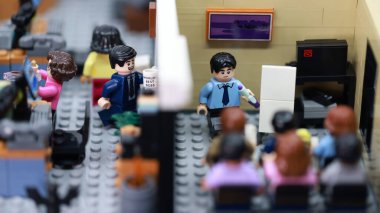 Hong Kong - 15 Şubat 2024: Bir patron toplantıyı bölmek istiyor