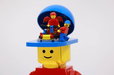 Hong Kong - 6 Mayıs 2024: iblis dev adamın kişiliğini dışarı atın