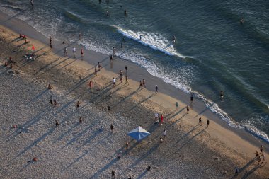  Plaj köşkü ve Da Nang, Vietnam 'daki Khe plajı.