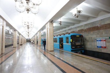 Taşkent, Özbekistan 1 Ekim 2024: Abdulla Qodirii Yunusobod Hattı 'nda bulunan bir Taşkent Metro istasyonudur. 24 Ekim 2001 'de açıldı.
