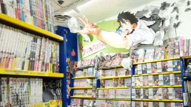 Kumamoto, Japonya -14 Ocak 2025: Kumamoto 'daki çizgi roman dükkanı. Japonya 'da anime alt kültürü dünyada popülerdir.